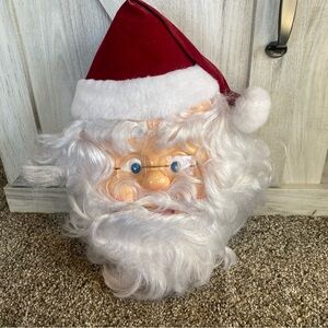 Avon Talking Santa Animated w Box Table Top Or Wall Display Squeeze Pom Pom